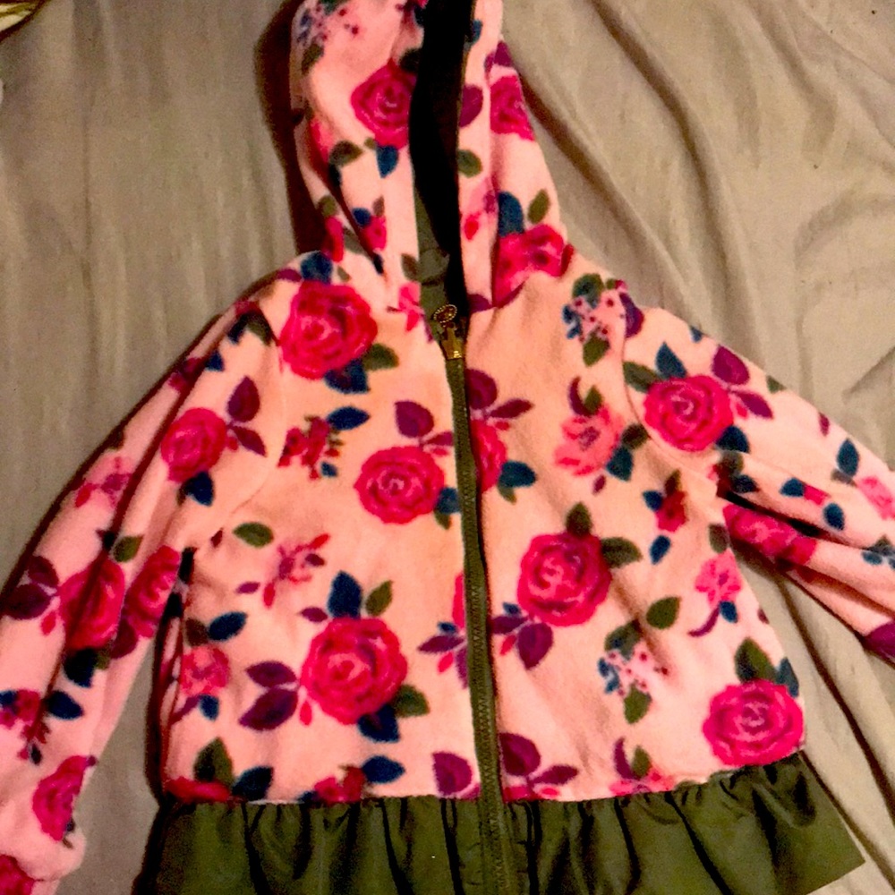 Spring jacket reversible 1 side is nice and soft other side is to keep rain off